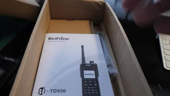 Hochwertiges UHF-VHF-Langstrecken-Walkie-Talkie, IP68-wasserdichtes Zwei-Wege-Radio, 400–470 MHz